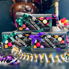 Indlæs billede til gallerivisning Godt Nytår Æske med fyldt chokolade