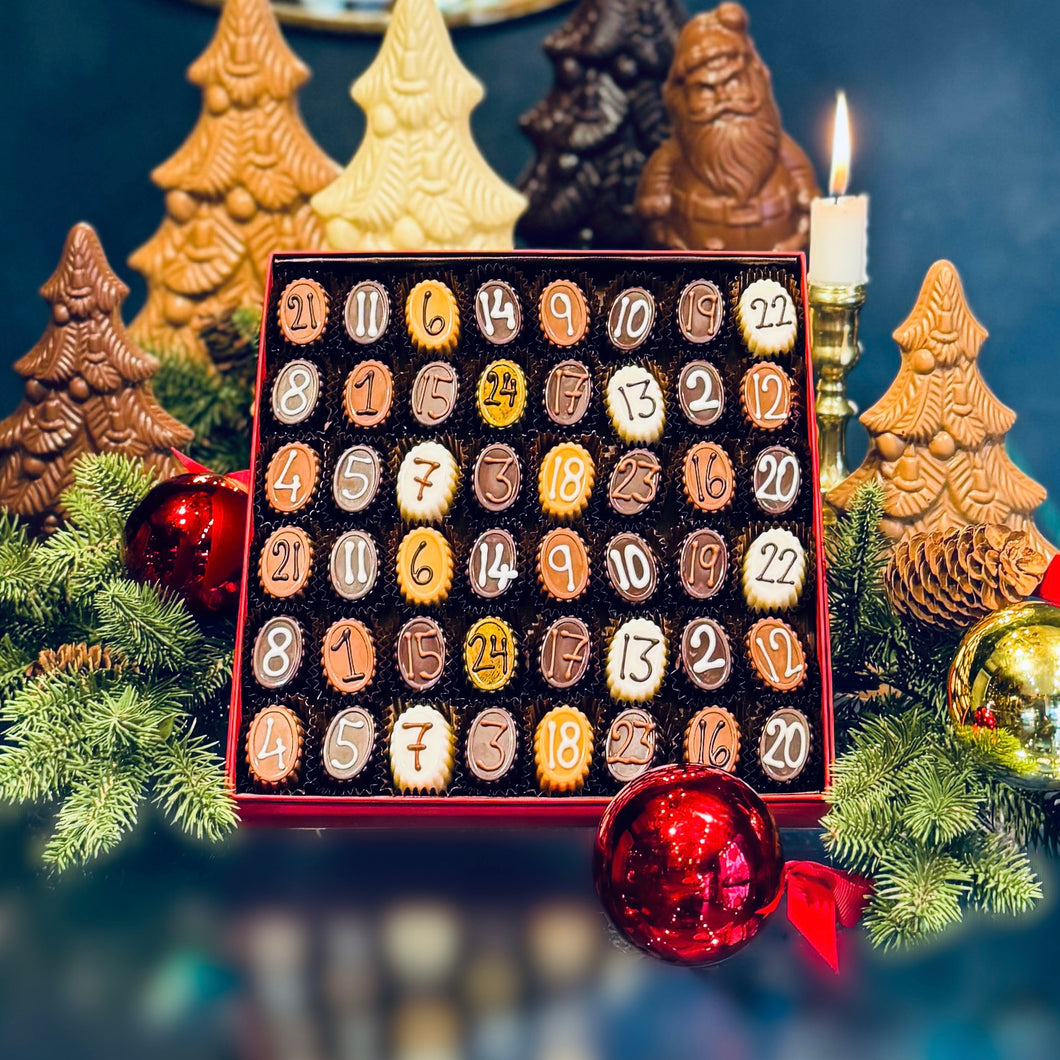 Julekalender for to 2025 med fyldt chokolade